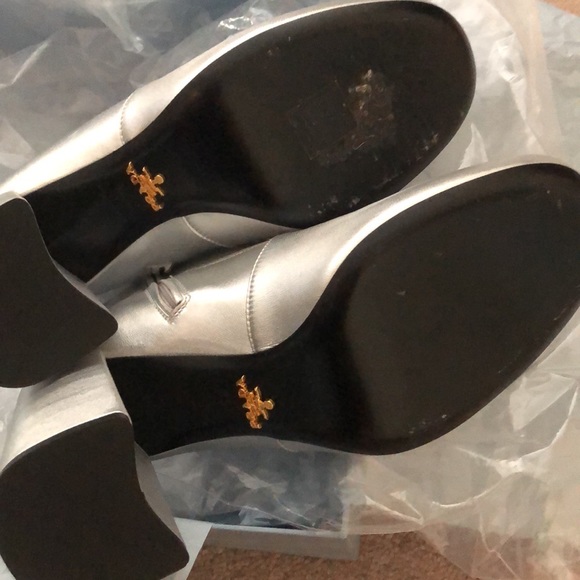 Prada Space Silver boots - Picture 2 of 5